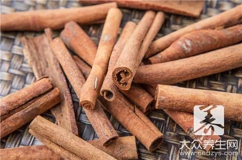 决明子泡水喝竟有6个害处