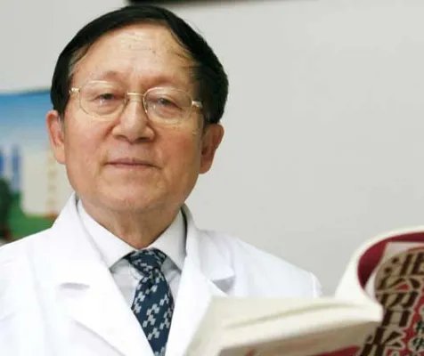 健康教育仁心名家——洪昭光