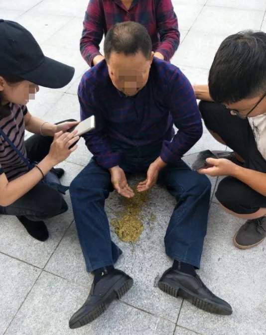 检票员“打死”送站老人被判两年,这样的审判结果是否合理?