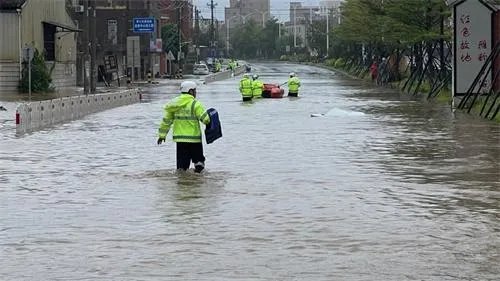 泉州店主称珠宝都被积水冲走了 如何做好预防措施