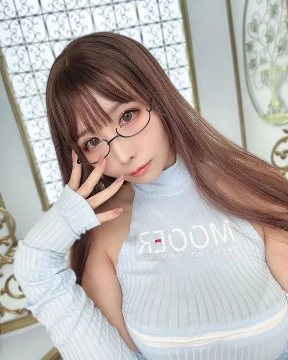 超“胸”大姐姐来袭！岛国熟女系美女しらほしなつみ