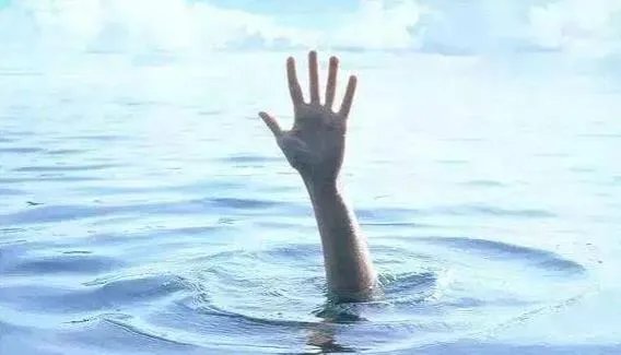 打赌输了女的由男的任意处罚:结果女孩命没了