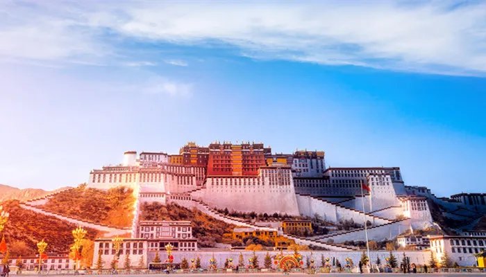 布达拉宫海拔 布达拉宫的海拔有多高