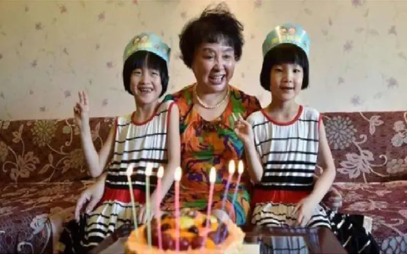 60岁生下双胞胎的盛海琳现状如何？