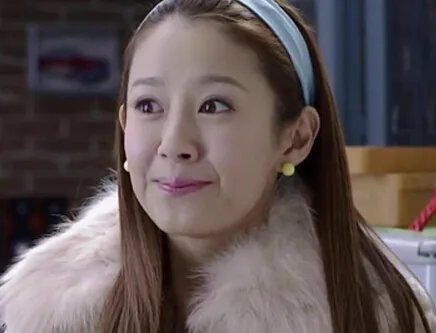 张子萱小爸爸剧照曝光 揭秘成功上位背后原因