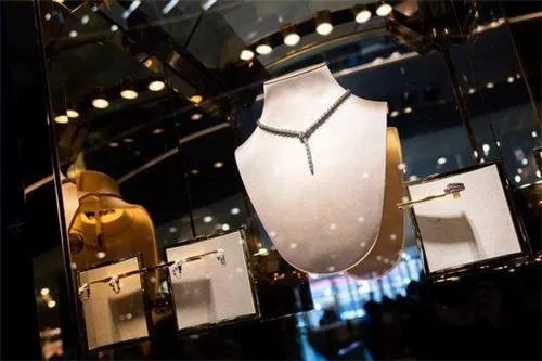 网友喊话多位宝格丽代言人解约 疑似列台湾为国家