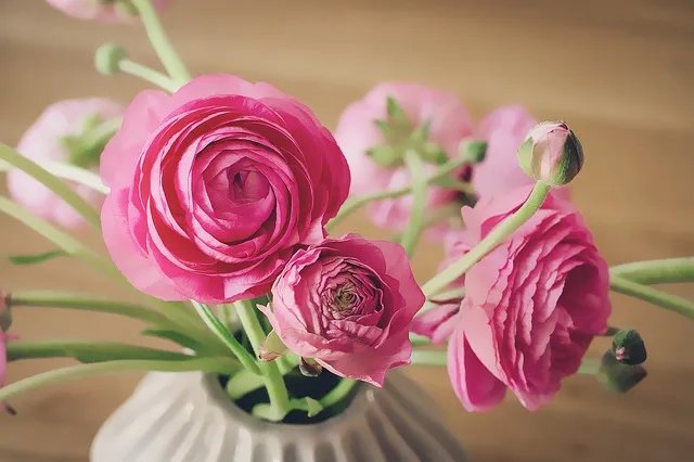 双指探洞好像要喷了感觉要飞了是什么意思