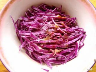 凉拌紫甘蓝