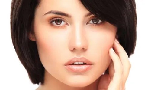 隆鼻假体修复的危害