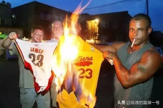 你收藏有哪些詹姆斯图片？