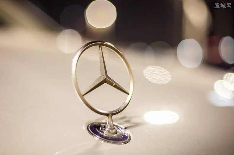 奔驰女高管刘元婷 奔驰女高管刘元婷照片被曝光