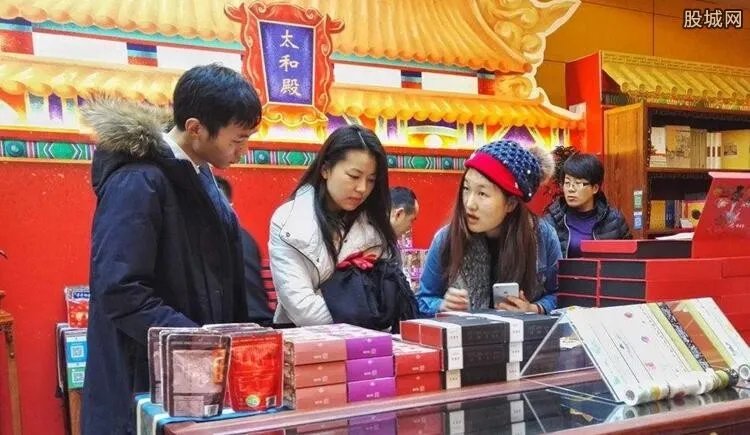 故宫快闪店卖断货 刚开业店内商品就被抢购一空