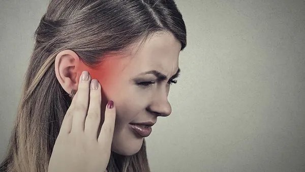 耳朵穿孔怎么办