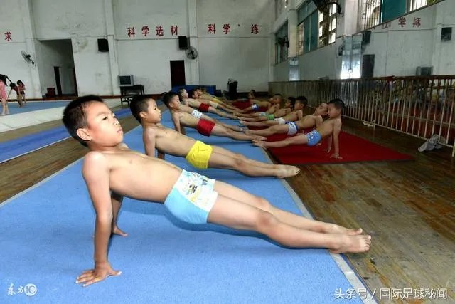 “世界体操冠军摇篮中的孩子:学了四年,我不想练了”,我们一定要把孩子培养成体操冠军吗?