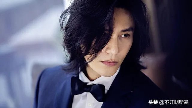 谁堪称中国大陆最帅的男明星?