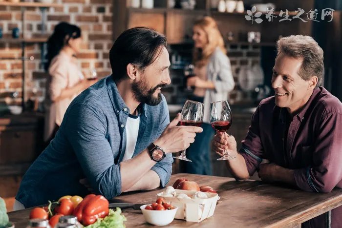 红酒打开多久就不能喝了,常温下1-3天就不能喝了