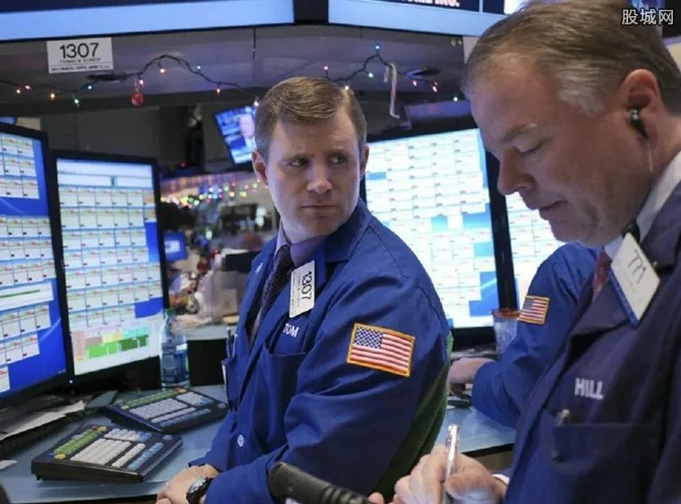 白宫怎么回应道指暴跌问题的？