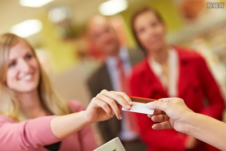 美国黑五销售额 还不及天猫双十一的零头