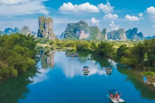 中国面积最大的十大省份，世界屋脊排第二，第一是100多个北京