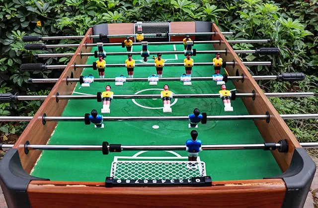 桌上足球的游戏规则 需要哪些场地器材 桌上足球怎么玩