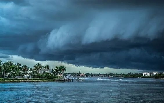 台风黄色预警信号几级台风 多少级的台风发布黄色预警
