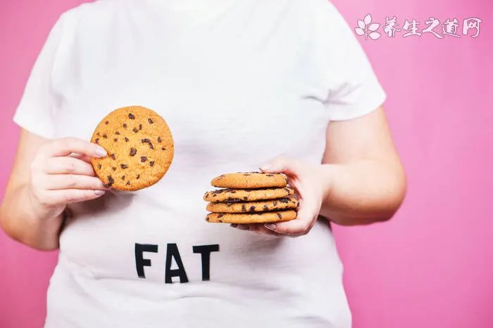 猫一直流口水吊在嘴边