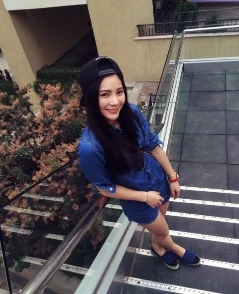 何姿自曝大尺度私照 曝大尺度照片是怎么回事