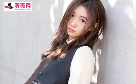 刘浩存个子身高多少 给人一种青春单纯的感觉