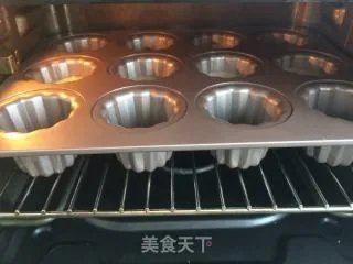 迷人的甜点可丽露