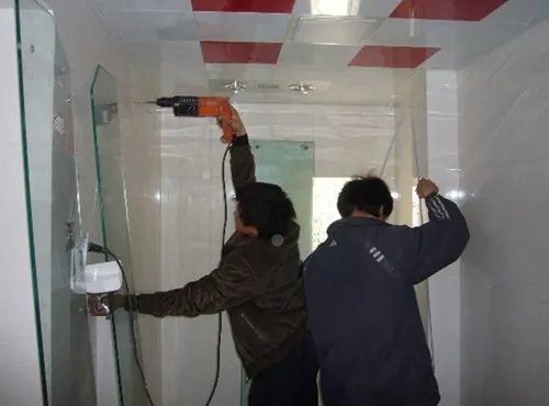 玻璃自爆后怎么处理