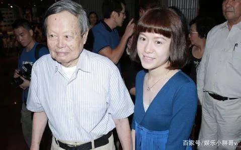 杨振宁老婆多大?杨振宁和翁帆为何不要孩子?