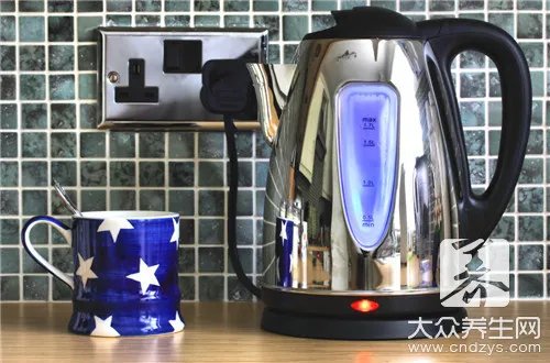 白醋去水壶水垢的方法