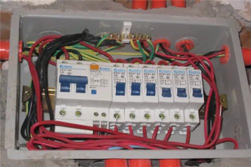 漏电是什么原因造成的