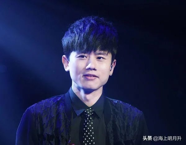 张杰入职上海大学电影学院,你怎么看?