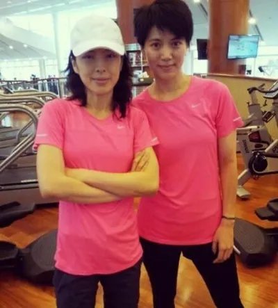 张学友老婆叫什么名及资料：张学友的老婆年轻时照片