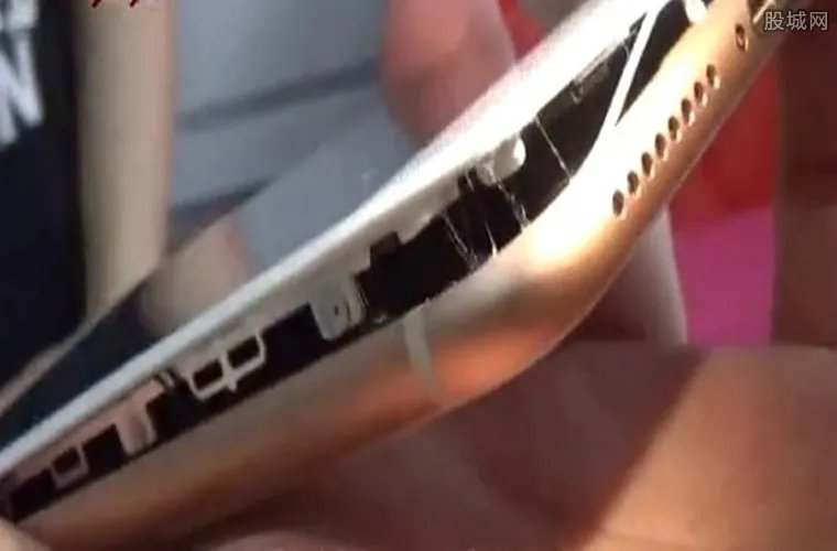 苹果8充电爆裂 iPhone8爆裂是什么原因