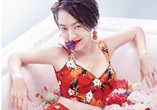 曝小s寄美照给胡歌 获告白遗憾未能扑倒胡歌