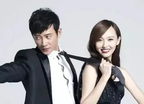 为什么罗晋紧牵唐嫣?