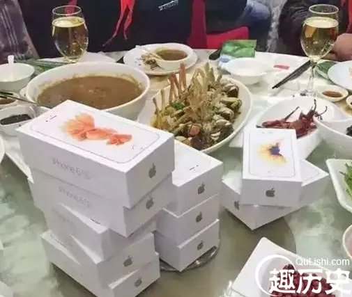 小学同学聚会送每人一部iPhone 6S 被赞有情有义