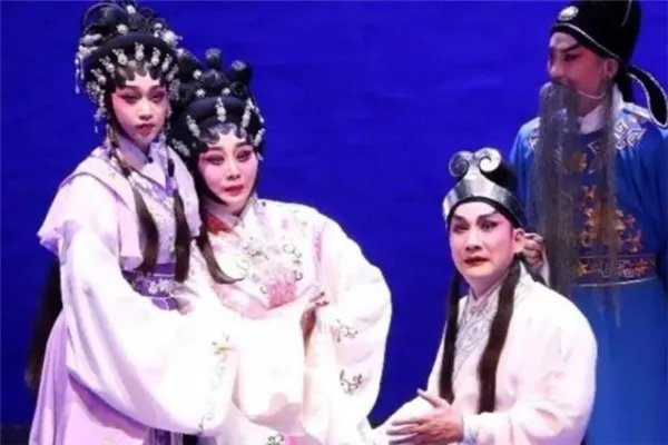 广东十大粤曲排行榜：《梁祝》上榜，第九是《紫钗记》