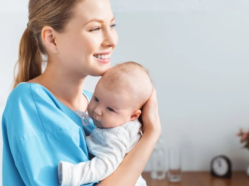 新生儿打喷嚏的原因