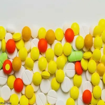 复方黄连素胶囊治疗牛皮癣吗