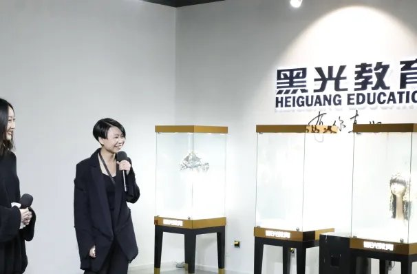 全国十大化妆学校排行榜,第一来自法国,黑光教育排第五