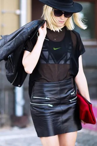 赵丽颖晒腹肌性感运动装怎么穿得时髦