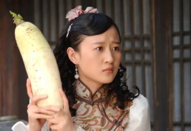 张嘉文涵个人资料：张嘉文涵的名字是怎么回事