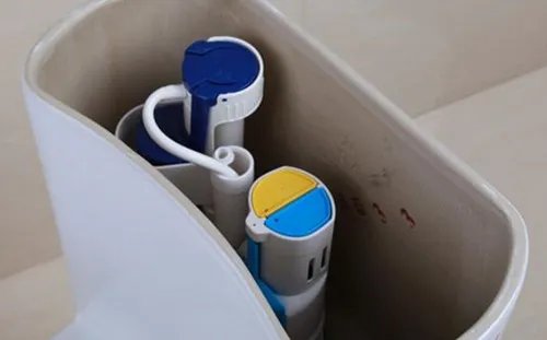 如何更换抽水马桶水箱配件