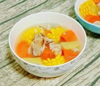 玉米萝卜排骨汤
