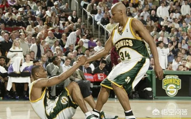 雷阿伦在哪个球队退役