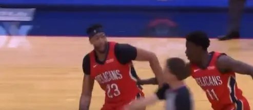 浓眉哥生涯第一次被驱逐吗?