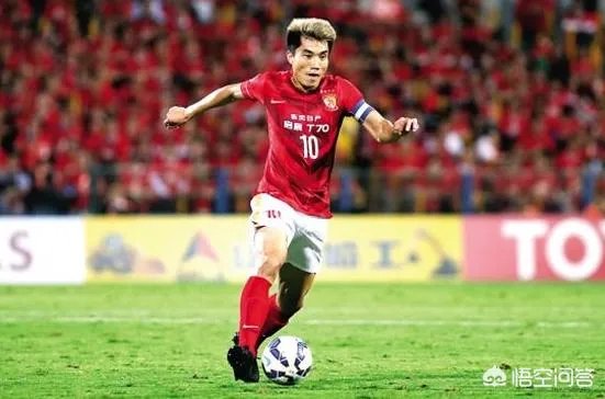 恒大38岁老将郑智送出世界级妙传,就连央视解说也被征服感叹!你怎么看?